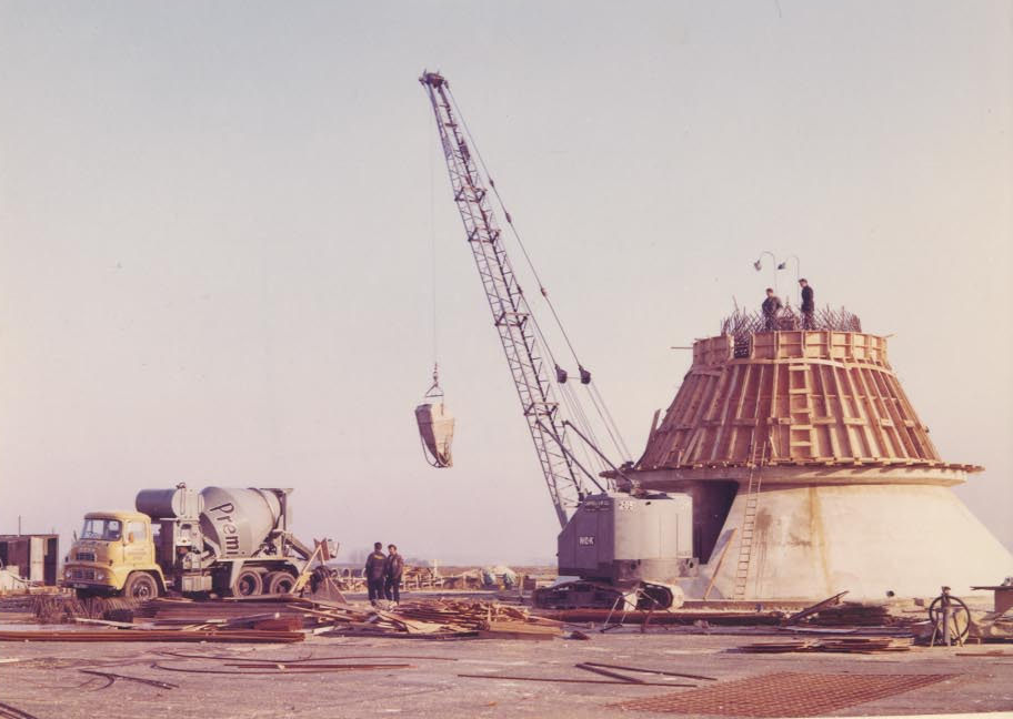 Building the tower, 15th December 1964